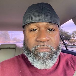 Meet your Posher, Carl